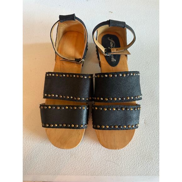 Free People North Shore Black Ankle Strap Leather Sandals EU38 US 8 Wooden Heel - Picture 1 of 5